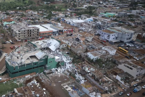 Maringá faz campanha de doações para famílias atingidas por tornado